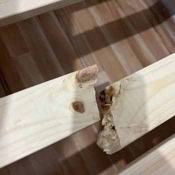 İlk Kullanımda Hemnes Divan Çıtası Kırıldı Müşteri Hizmetleri Dönüş Yapmadı