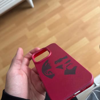 Aldığım İphone 15 Pro Kılıfında Renk Uyumsuzluğu Ve Baskı Hatası