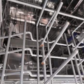 Beko BM 4014 Bulaşık Makinesinde Kısa Sürede Paslanma Sorunu Ve Ücretsiz Parça Değişim Talebi
