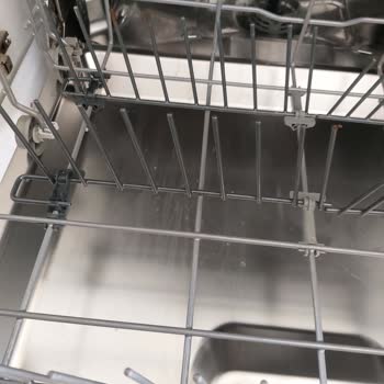 Beko BM 4014 Bulaşık Makinesinde Kısa Sürede Paslanma Sorunu Ve Ücretsiz Parça Değişim Talebi