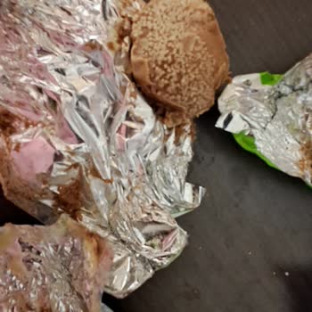 Son Kullanma Tarihi Geçmemiş Çikolata Bozuk Çıktı Küf Ve Benekler Vardı