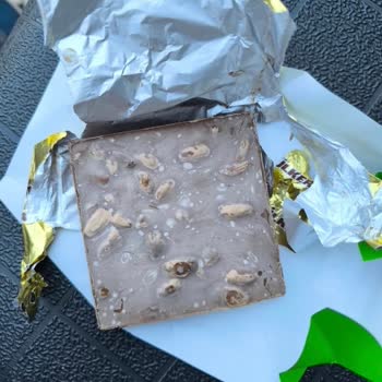 Aldığım Ülker Antep Fıstıklı Çikolata Bozuk Çıktı Ücret İadesi İstiyorum