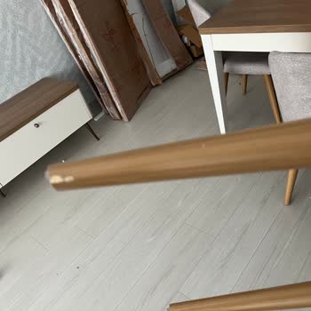 Hasarlı Teslim Edilen Sandalyeler İçin Çözüm Bekliyorum