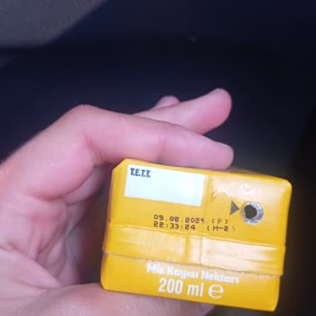 Son Kullanma Tarihi Geçmiş Meyve Suyu Sağlık Sorununa Yol Açtı