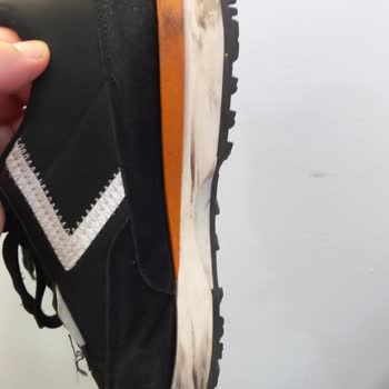 Ayakkabıda Renk Lekesi Sorunu Ve Değişim Talebinin Reddedilmesi