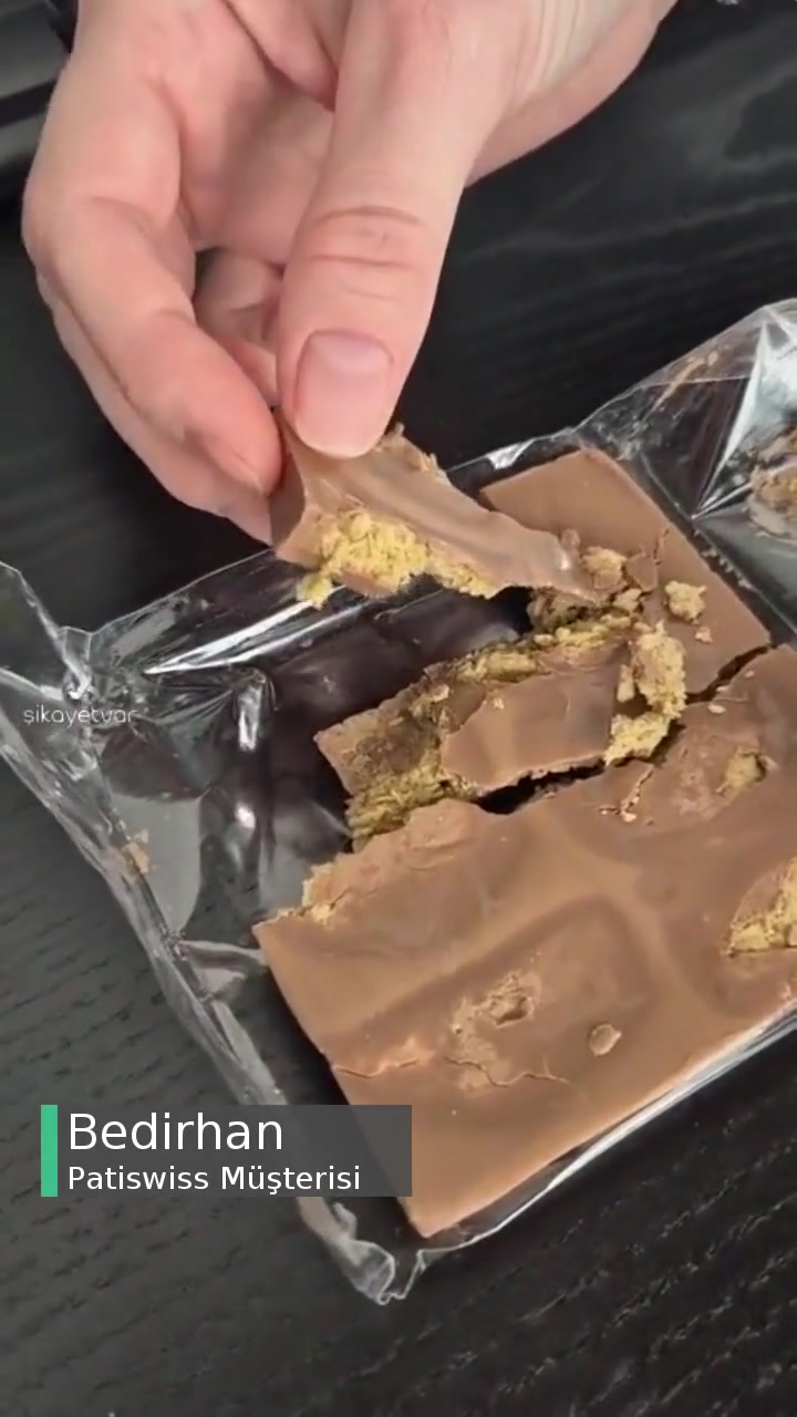 Patiswiss Çikolatadan Kıl Çıktı videonun kapak resmi