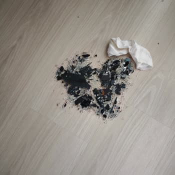 Kapalı Durumdaki Yeni Bosch Fırının Camı Patladı Güvenliğimiz Tehlikeye Girdi