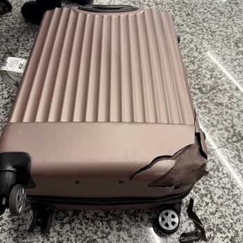 Bir Yıldır Ödenmeyen Tazminat Ve Sürekli Oyalama: Air Albania'da Mağduriyet