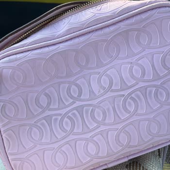 Renk Solması Yaşanan Çantada Uzun İnceleme Ve Yetersiz Bilgilendirme