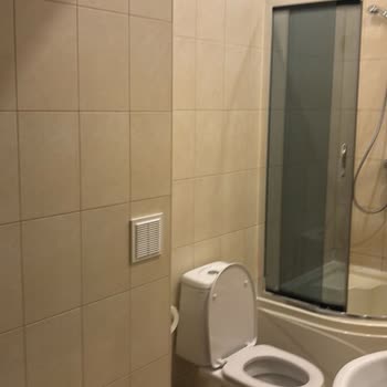 ZenHotels, habitación sucia y mal olor, falta de apoyo al cliente