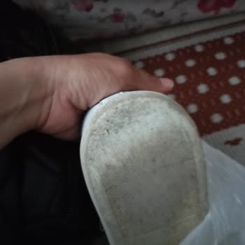 Kısa Sürede Yıpranan Ayakkabıma FLO'dan Çözüm Bekliyorum