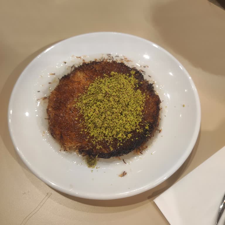 Niğde Temapark AVM'de Uzun Bekleme Ve İlgisiz Personel Mağduriyeti