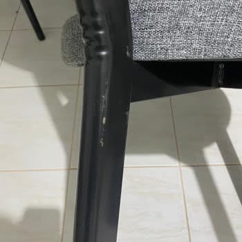 Evse Mağazaları Yanlış Ve Hasarlı Sandalye Teslimatı, Çözüm Bekliyorum
