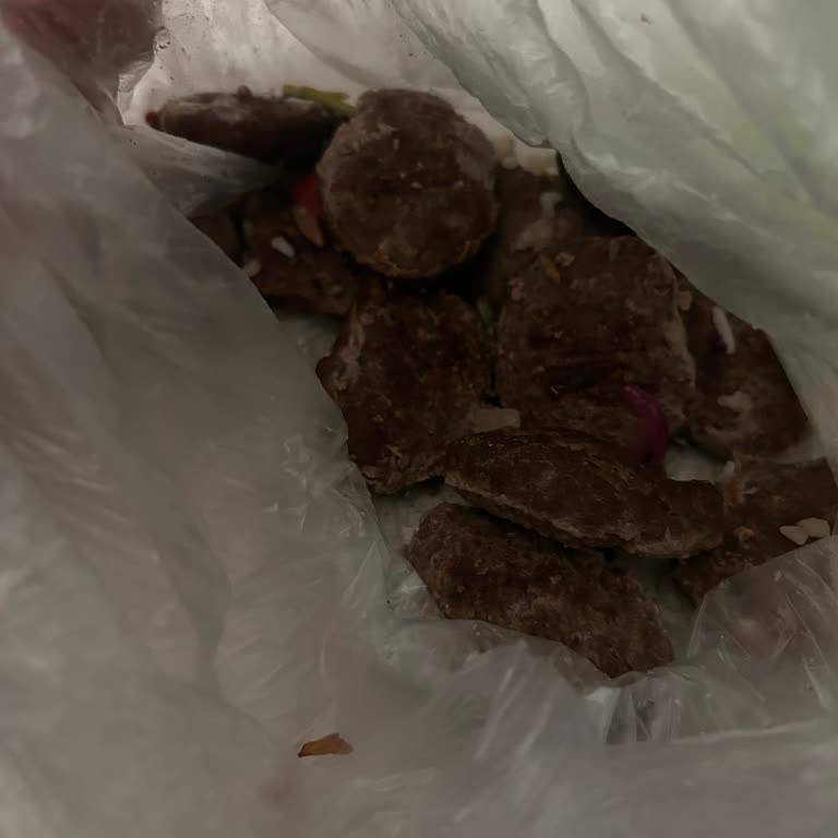 Bozuk Kıyma Ve Yanlış Fiyatlandırma Mağduriyeti Yaşadım