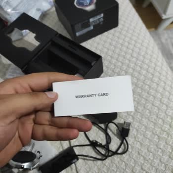 Satıcıdan Farklı Ve Orijinal Olmayan Saat Gönderimi