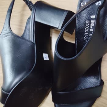 Trendyol Azerbaycan'a Teslim Edilen Ayakkabılarda İade ve Orijinallik Sorunu