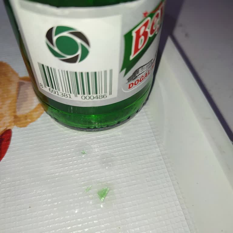 Maden Suyunda Cam Parçası Şoku: Sağlığımız Tehlikede!