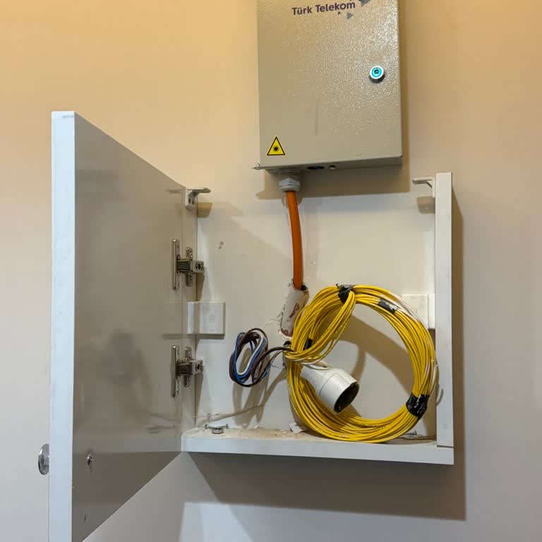 7 Aydır Fiber İnternet Bekleyen Binada Mağduriyet Ve Yetersiz Alternatifler