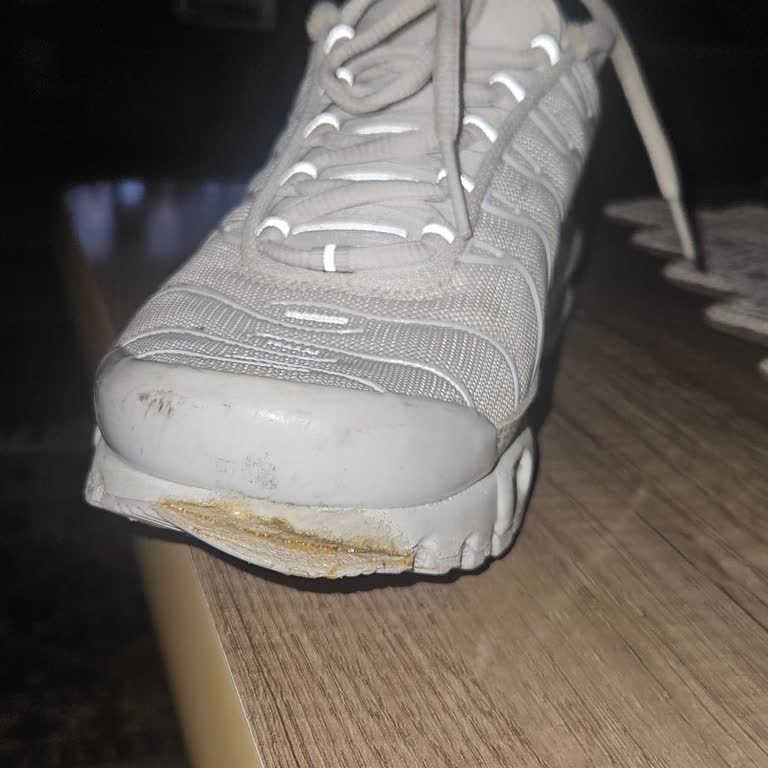 Kısa Sürede Hasar Gören Ayakkabıya Red Cevabı Ve Çözüm Eksikliği