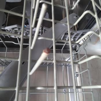 Bosch Bulaşık Makinesi Sepetlerinde Erken Paslanma Ve Çözüm Talebi