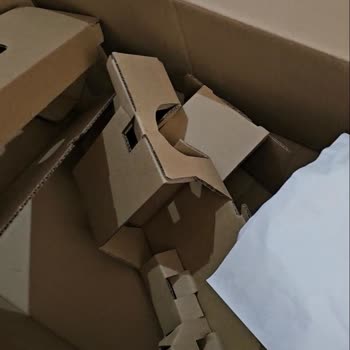 Dyson V15 Süpürgeyi Eksik Aparatlarla Teslim Aldım, Destek Alamıyorum