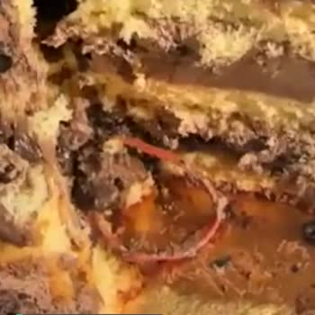 Tatlıbak Pastadan Lastik Çıktı