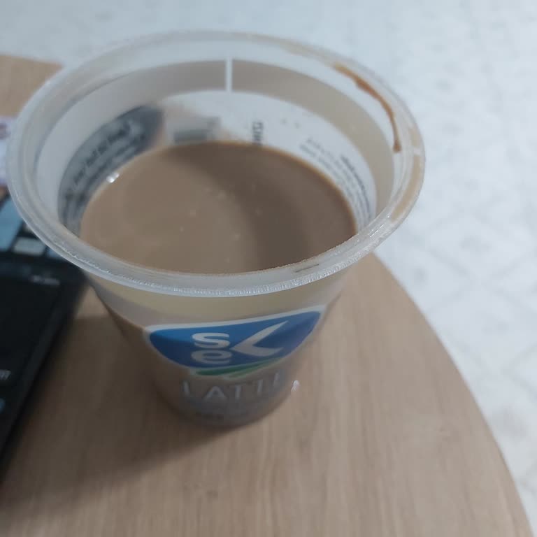 Aldığım Sek Latte Bozuk Çıktı, Mağduriyetimin Giderilmesini İstiyorum