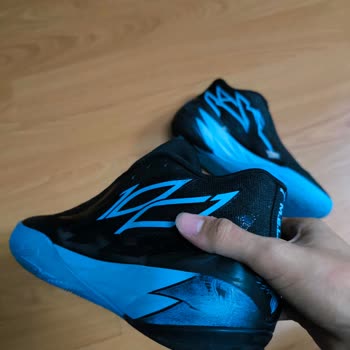 Yeni Alınan Puma Ayakkabıda Üretim Hatalı Boyanma Sorunu