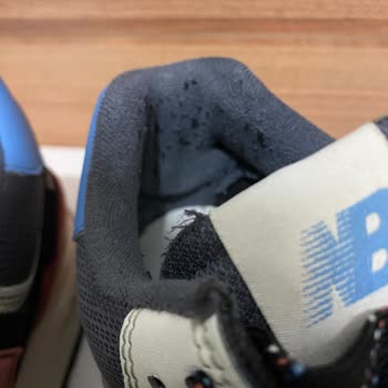 Kısa Sürede Yıpranan Ayakkabıya İade Talebim Reddedildi, Mağduriyet Yaşıyorum