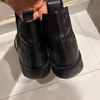 Elle Mağazasından Alınan Botta Tekrarlayan Üretim Hatası Ve Yetersiz Çözüm Süreci