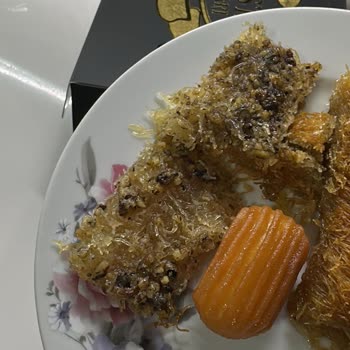 Aldığım Kadayıfın Kalitesi Ve Mağaza Yetkilisinin Tutumu Hayal Kırıklığı Yarattı