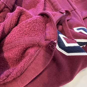 GAP'ten Aldığım Sweatshirt'te Üretim Hatası Ve Mağaza İlgisizliği Nedeniyle Mağdur Oldum