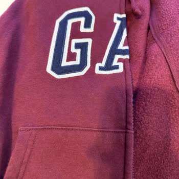 GAP'ten Aldığım Sweatshirt'te Üretim Hatası Ve Mağaza İlgisizliği Nedeniyle Mağdur Oldum