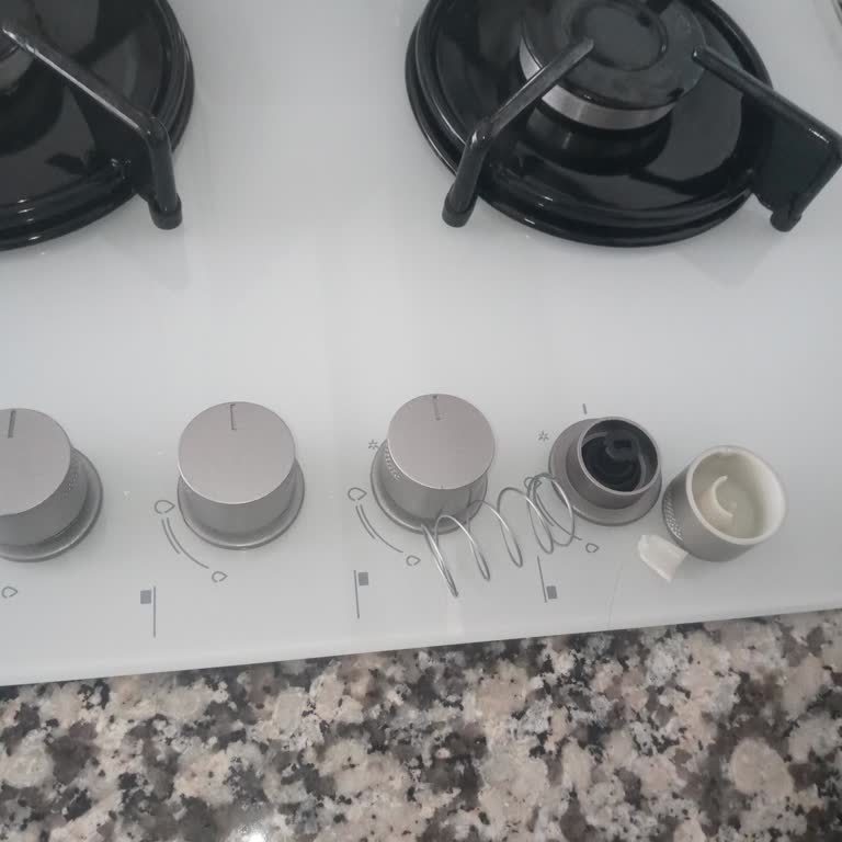 Simfer Ocak Düğmesi Kırık, Çözüm Bekliyorum