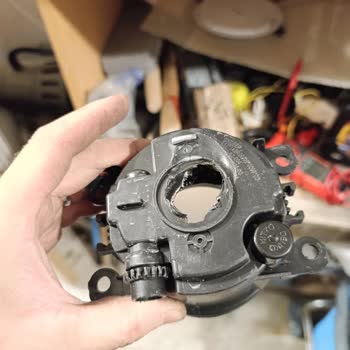 Yılmaz Yatırım Satın Aldığım Sis Farı Aracıma Zarar Verdi, Satıcı İlgilenmedi