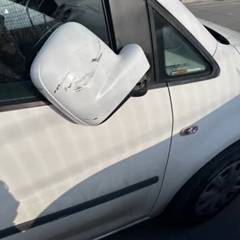 Trafikte Banka Aracıyla Yaşanan Kaza Sonrası İlgisizlik