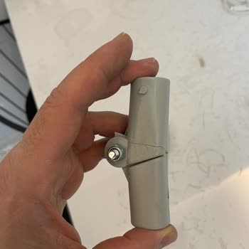 Perilla Ütü Masası Menteşe Kırılması Ve Parça Değişim Talebi