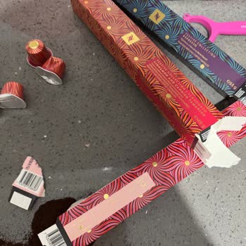 Ezilmiş Ve Patlak Gelen Nespresso Kapsülleri İçin Çözüm Bekliyorum