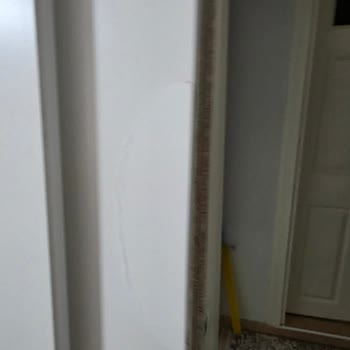 Kırık Kapak Ve Kabaran Raflar Nedeniyle Mağduriyet Yaşıyorum