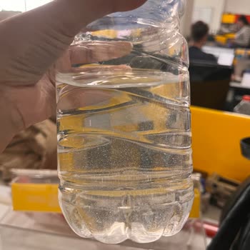 Carrefour Marka Suda Plastik Parça Skandalı Ve Sağlık Endişesi