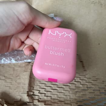 Aldığım Allık Kırık Çıktı Müşteri Hizmetleri Yardımcı Olmadı