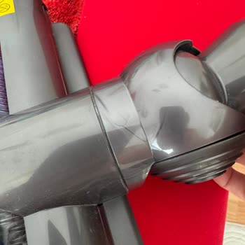 Dyson Süpürgede Kısa Sürede Ciddi Kalite Sorunları Ve Yetersiz Müşteri Desteği