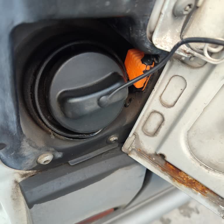 Yakıt Sistemi Etiketi Sürekli Sorun Çıkarıyor, Çözüm Sunulmuyor