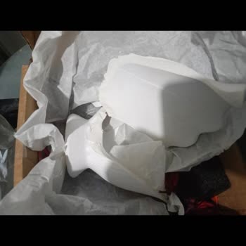 Kargoda Kırılan Vazo İçin Tazminat Ve Çözüm Sunulmadı