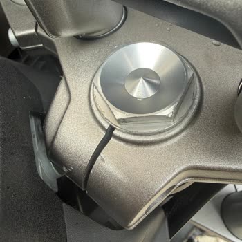 Sıfır Motosiklette Fabrika Montaj Hataları Ve Eksik Parçalar