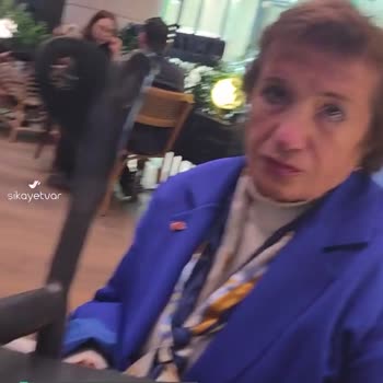Caffé Nero Koltuktaki Vida Problemi