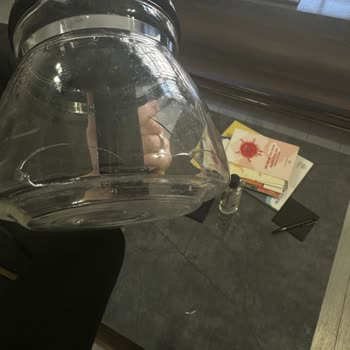 Garanti Süresi Devam Eden Kahve Makinesi Demliğinin Çatlaması Ve Ücretsiz Değişim Talebi