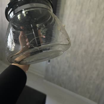 Garanti Süresi Devam Eden Kahve Makinesi Demliğinin Çatlaması Ve Ücretsiz Değişim Talebi