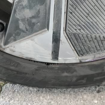 Ali Oto Lastik Yanlış Lastik Satışı Ve Mağduriyet: Fatura Verilmedi, Çözüm Sunulmadı