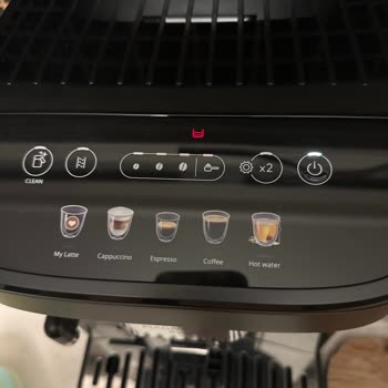 Yeni Alınan Kahve Makinesi Sürekli Posa Haznesi Dolu Uyarısı Veriyor, Kullanamıyorum